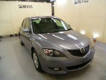 2004 Mazda Axela Pics