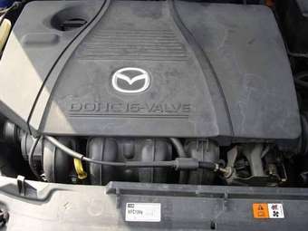 2004 Mazda Axela Photos