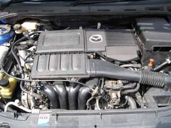 2004 Mazda Axela Pictures