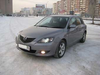 2004 Mazda Axela Pictures