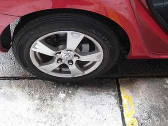2004 Mazda Axela Photos