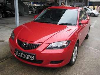 2004 Mazda Axela Pictures