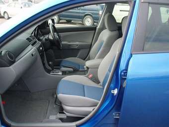 2004 Mazda Axela Wallpapers