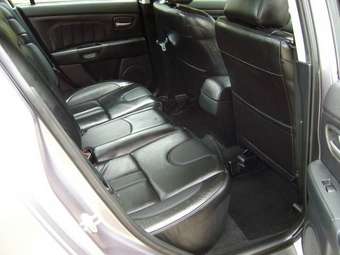 2004 Mazda Axela Images