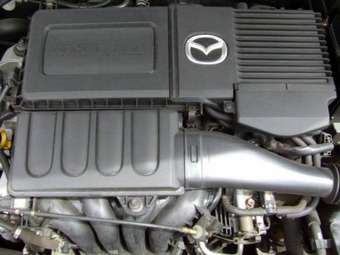 2004 Mazda Axela Pictures