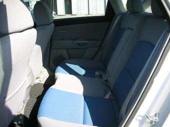 2004 Mazda Axela Photos