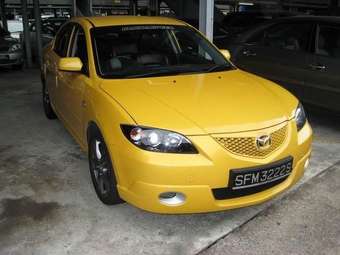 2004 Mazda Axela Pictures