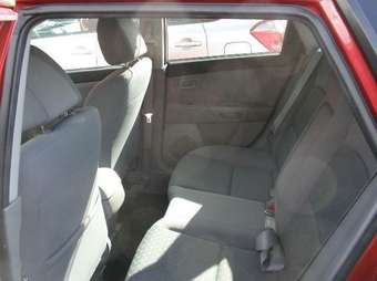 2004 Mazda Axela Pictures