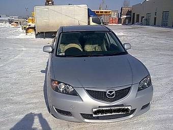 2004 Mazda Axela Pictures