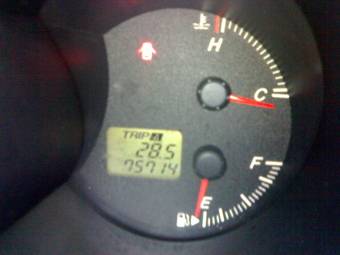 2004 Mazda Axela Pictures