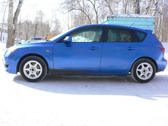 2004 Mazda Axela Pics