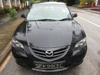 2004 Mazda Axela Pictures