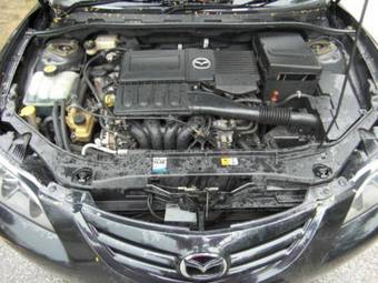 2004 Mazda Axela Pictures