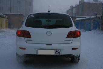 2004 Mazda Axela Photos