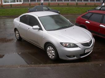 2004 Mazda Axela Pictures