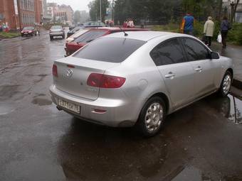 2004 Mazda Axela Photos