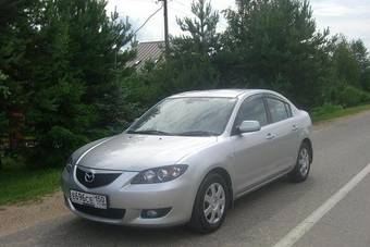 2004 Mazda Axela Photos