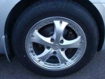 2004 Mazda Axela Pictures