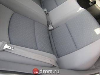 2004 Mazda Axela Pictures