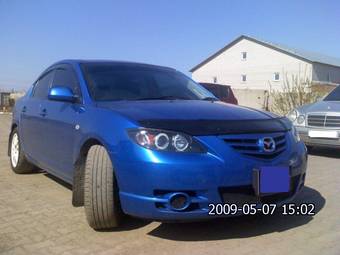 2004 Mazda Axela Photos