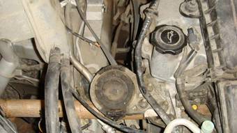 2004 Mazda Axela Photos