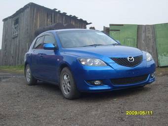 2004 Mazda Axela Pictures