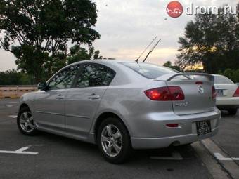 2004 Mazda Axela Photos