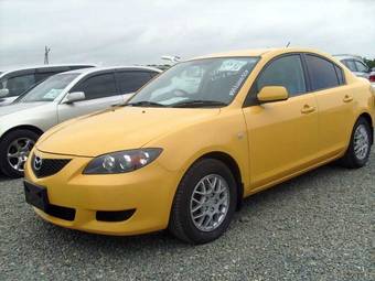 2004 Mazda Axela Pictures