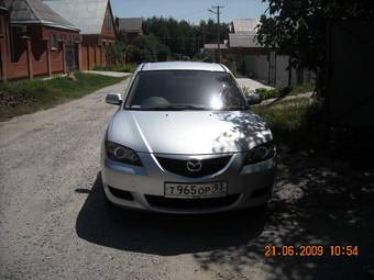 2004 Mazda Axela Photos