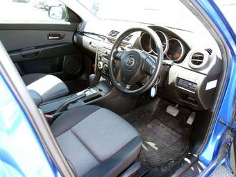 2004 Mazda Axela Wallpapers