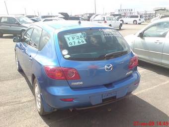 2004 Mazda Axela Pictures