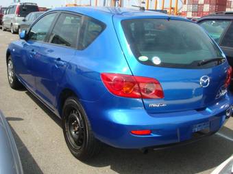 2004 Mazda Axela Pictures