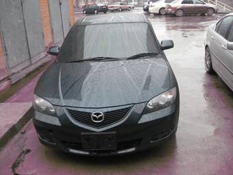 2004 Mazda Axela Photos
