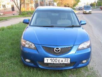 2004 Mazda Axela Pictures