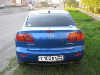 2004 Mazda Axela Photos