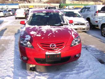 2004 Mazda Axela Pictures