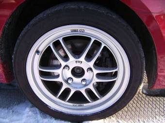 2004 Mazda Axela Photos