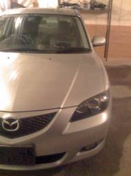 2004 Mazda Axela Photos