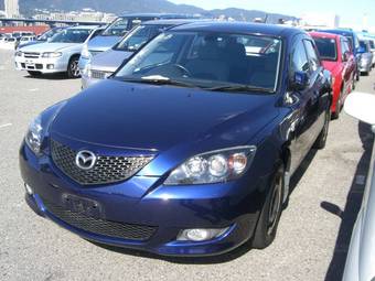 2004 Mazda Axela Pics