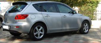 2004 Mazda Axela Photos