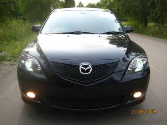 2004 Mazda Axela Pictures