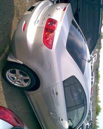 2004 Mazda Axela Pictures