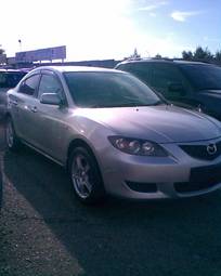 2004 Mazda Axela Photos