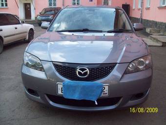 2004 Mazda Axela Pictures