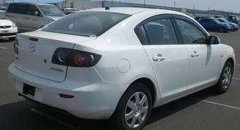 2004 Mazda Axela Photos