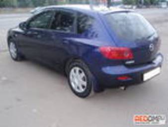 2004 Mazda Axela Pictures