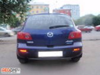 2004 Mazda Axela Photos