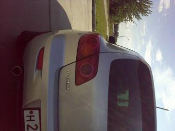 2004 Mazda Axela Photos