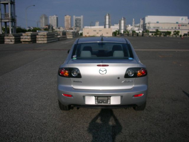 2005 Mazda Axela