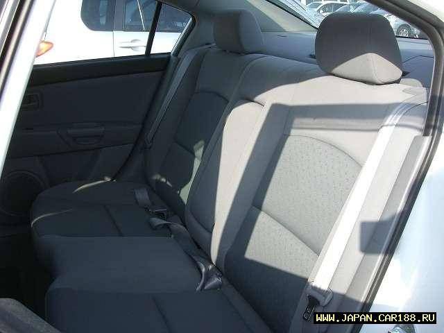 2005 Mazda Axela